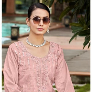 Venta al por mayor de organza bordada Shalwar Kameez con trabajo pesado Khatli, Fondo de seda viscosa y Dupatta elegante y elegante - Product Image 1