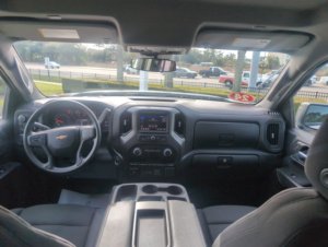 Chevrolet Silverado 1500 Custom 2024 d'occasion en excellent état - Product Image 5