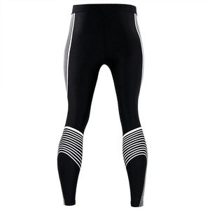 Vente en gros de spats de compression noirs personnalisés pour hommes, adultes et garçons, pour la gym et le fitness, tricotés, pour l'entraînement BJJ, avec taille élastique et motif imprimé - Product Image 3