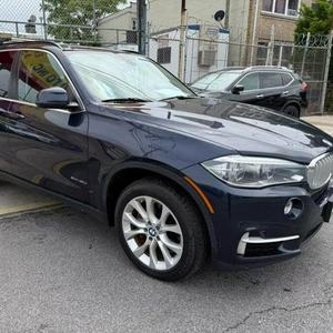รถบีเอ็มดับเบิลยู X5 XDrive40e AWD ปี 2016 มือสอง สภาพดี พวงมาลัยซ้าย มาตรฐานไอเสียยูโร 4 วิ่ง 50,000-75,000 ไมล์ 150-200 แรงม้า - Product Image 1
