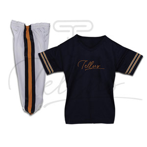 Ensembles d'uniformes de football américain personnalisables de haute qualité pour enfants, respirants, à séchage rapide, 100 % polyester, options de personnalisation complètes - Product Image 3