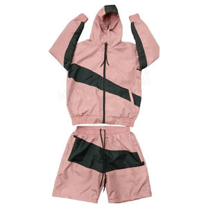 Chaqueta cortavientos de entrenamiento para hombre y conjunto corto Sudaderas con capucha de otoño Conjuntos cortavientos cortos a la venta a precio mayorista - Product Image 1