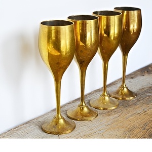 Meilleure vente Gobelet en métal en laiton poli brillant argent et or Gobelet à vin idéal pour les fournitures de bar et de verres - Product Image 4