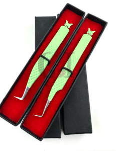 Vente en gros de pinces d'extension de cils à revêtement en poudre mat menthe lance à 90 degrés Instruments de beauté de conception papillon arrière - Product Image 1