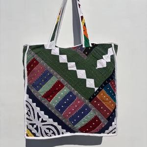 กระเป๋าผ้าคอตตอนลายควิลท์สำหรับผู้หญิงกระเป๋าช้อปปิ้งพิมพ์ลายเย็บปะสำหรับใช้ในชีวิตประจำวันสำหรับร้านขายของชำและชายหาด - Product Image 1