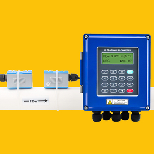 Pinza portátil en medidor de flujo ultrasónico con tubo Rs485 Medidor de flujo ultrasónico Madule de diámetro integrado para agua, leche y líquido - Product Image 1
