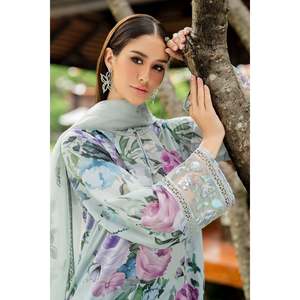 ชุดสูทผ้าพิมพ์ลายดิจิทัลสำหรับผู้หญิง Baroque-3PC พร้อมผ้าคลุมไหล่ปักลายออร์แกนซ่าและกางเกงพิมพ์ลาย-BIC-1062 - Product Image 4