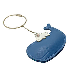 Porte-clés en cuir avec logo personnalisé et breloque en métal - Product Image 5