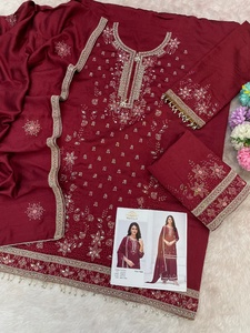 ชุดซอลวาร์ผ้าไหมทรงตรงพิมพ์ลายหรูดูฮัตตาแบบปักลายสำหรับตัวแทนจำหน่ายสินค้าส่งออกและร้านค้าปลีก - Product Image 6