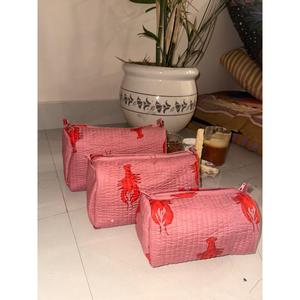 กระเป๋าเครื่องสำอาง Pintresty 3 ชิ้น ขนาดใหญ่ ทนทาน ผลิตจากวัสดุ PU พร้อมซิป  สามารถใส่โลโก้ได้  ดีไซน์น่ารัก พกพาสะดวก  พร้อมลายโลโก้ - Product Image 1