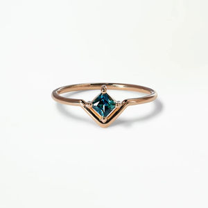 แหวนไพลินสีน้ำเงินธรรมชาติขนาดกลาง14K สีเหลืองทอง0.28ctw เจ้าหญิงตัดแซฟไฟร์เครื่องประดับผู้หญิงวินเทจ - Product Image 1