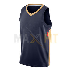 Chemise de combinaison de basket-ball personnalisée de MAXFIT ENTERPRISES Maillots réversibles respirants bon marché avec logo imprimé - Product Image 3