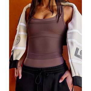เสื้อกล้ามลายริบสำหรับผู้หญิง-สีโกโก้พาวเดอร์ - Product Image 2