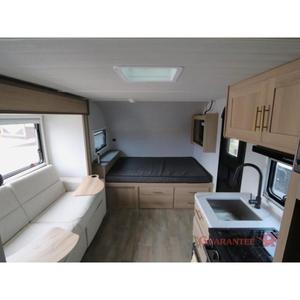 Autocaravana Keystone RV Outback OBX 18BHS 2026, Modelo Nuevo, Portátil, con Calentador de 20000 BTU, Tanques de Agua de 37/30 Galones, Refrigerador de 4.5 Pies Cúbicos - Product Image 5