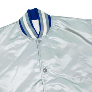 Veste en satin argenté pour homme 2026 Vestes 2025 Vestes Vestes personnalisées Vestes d'école Vestes de soirée Nouvelle tendance Vestes de mode Nouveau - Product Image 3