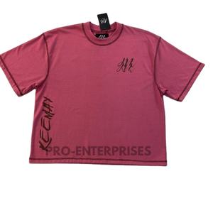 Camiseta de hombre de alta calidad, ligera, 100% algodón, oversize, estampada, con cuello simulado, corte holgado. - Product Image 1