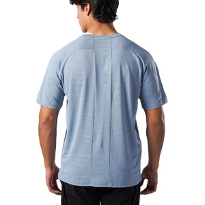 เสื้อยืดออกกำลังกายคอกลมทรงปกติสำหรับผู้ชาย ผ้าฝ้าย 100% ระบายอากาศได้ดี สปอร์ต พร้อมโลโก้แบบกำหนดเอง - Product Image 6