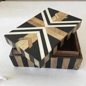Boîte à Bijoux Artisanale Marocaine En Bois - Élégance Orientale Fait Main