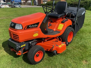 Tracteur de jardin mini 4x4 G261 de haute qualité, fabricant et exportateur pour tondeuse autoportée industrielle diesel 4 temps avec plateau de coupe de 48 pouces - Product Image 3