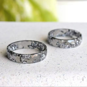 แหวนเรซิ่นอะคริลิกรูปทรงกลม แหวนทำมือ แหวนแห่งความรัก เครื่องประดับสำหรับงานปาร์ตี้ผู้หญิง ขายส่งราคาดีที่สุด - Product Image 1