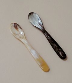 CUCHARA DE CUERNO BLANCO PULIDO DE CALIDAD HOLI para el hogar y el restaurante Uso en la cocina Cuenco de estilo animal artesanal de la mejor calidad a la venta - Product Image 4