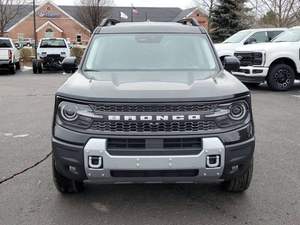 Ford Bronco Sport Badlands 2024, SUV Manual Turbo con Asientos de Cuero, Interior Oscuro, Volante a la Izquierda, en Venta - Product Image 2