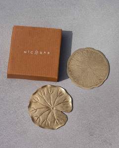 Posavasos de metal de lujo con detalles intrincados adecuados para bodas, fiestas, eventos especiales y ocasiones de comedor formales - Product Image 5