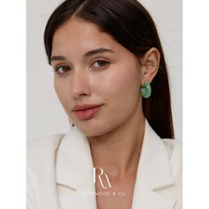 Orecchini a Cerchio Unisex Verde Giada, Leggeri in Acrilico, Stile Religioso, Regalo Perfetto per Lei - Product Image 2