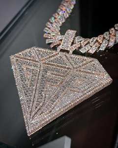 Plaqué or jaune 18 carats, argent sterling 925, 4 carats de moissanite, lettre initiale d'animal, diamant classique, cadeau hip hop, certifié GRA - Product Image 1