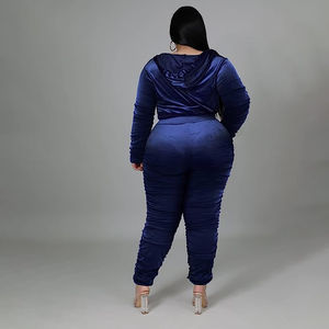 Ensemble de survêtement pour femmes en velours polyester/coton respirant coupe-vent à capuche réversible en gros personnalisé 2 pièces pour l'hiver - Product Image 4