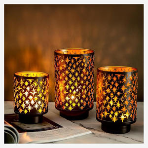 เชิงเทียนโลหะสำหรับตกแต่งกลางแจ้งและในร่มผู้ผลิตและผู้ส่งออกเชิงเทียนและเชิงเทียน - Product Image 1