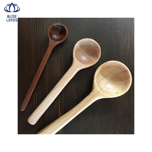 Juego de vajilla más vendido de cucharas de madera lacadas de Vietnam - Product Image 1