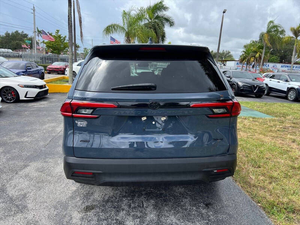 SUV Crossover Compacto Premium 2024 de 5 Plazas, Alta Eficiencia de Combustible, Transmisión Automática, Sin Accidentes y Listo para Enviar - Product Image 5