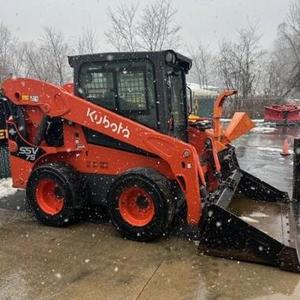 รถตักล้อยาง Kubota SVL 75-2 มือสอง สภาพดี พร้อมปั๊มและลูกปืน กำลัง 75 กิโลวัตต์ รับน้ำหนักได้ 5-10 ตัน ประสิทธิภาพสูง - Product Image 1
