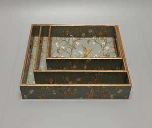 Bandejas de servir de esmalte impreso de estilo antiguo Tres tableros rectangulares de MDF con diseño elegante Regalos ecológicos para el hogar y el hotel - Product Image 1