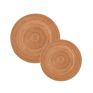 PLAQUETTES DE CHARGEUR EN ROTIN TISSÉES polyvalentes Idéal pour améliorer la décoration de table et fournir une base élégante pour votre vaisselle - Product Image 1