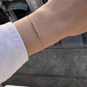 Bracelet de tennis classique en or 14 carats bijoux de mariage délicats avec moissanite et diamant cadeau de fête parfait - Product Image 4