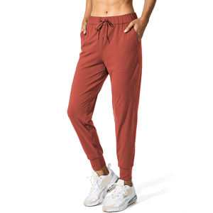 Pantalones de chándal de ajuste moderno | Pantalones de chándal con estilo para ropa de calle de viaje de gimnasio y moda diaria - Product Image 1