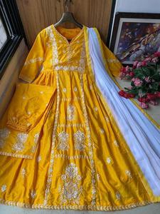 ชุดคลุมผ้าเรยอนปักลายสำหรับนักออกแบบคุณภาพระดับพรีเมียมชุดปักลายทำมือปักลายด้านบนและกางเกง - Product Image 6