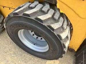 Cargadora Compacta Gehl V330 2019, Tracción en las 4 Ruedas, Emisión Euro5, Carga Nominal de 9 Toneladas, Motor, Caja de Cambios, Bomba, Rodamiento - Product Image 5