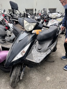 Yamaha Cygnus 125 Scooter de gas usado Taiwán - Product Image 3