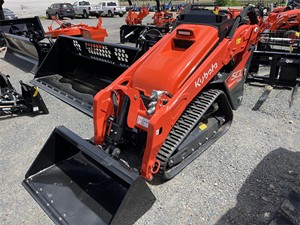 Chargeur compact sur chenilles Kubota SCL1000 2024 avec moteur diesel Kubota à double cylindre - Product Image 2