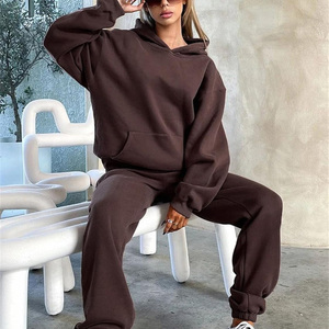 ชุดวอร์มผ้านุ่มสำหรับผู้หญิงออกแบบโลโก้ได้ตามต้องการและติดฉลากได้ตามต้องการ - Product Image 3