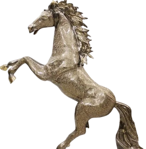 Escultura de caballo grande artesanal de latón de Pakistán, escultura de latón original de Pakistán, decoración de latón de caballo - Product Image 1