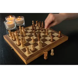 Scacchiera Pieghevole in Legno Sostenibile FSC, Gadget Ecologico per Giocatori di Scacchi - Product Image 2