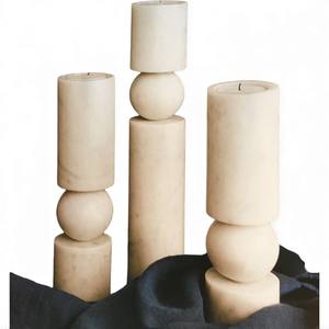 Juego de Portavelas de Mármol Apilados con Diseño Escultural Redondeado para un Estilo de Hogar Contemporáneo - Product Image 2