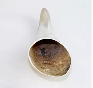 Outil Gua Sha en corne de buffle poli pour l'acupression et les soins de santé - Product Image 2