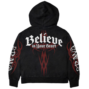 เสื้อฮู้ดดี้ผ้าฝ้ายเฟรนช์ฟลีซ 460gsm แบบสั่งทำพิเศษ พิมพ์ลาย 3 มิติ สไตล์วินเทจ ทรงโอเวอร์ไซส์ ล้างสีแบบแอซิดวอช ทรงบ็อกซี่ ตัดสั้น ไซส์ XL ประดับด้วยคริสตัล - Product Image 2