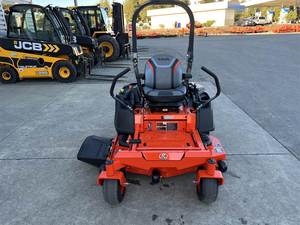 เครื่องตัดหญ้าแบบ Zero Turn ยี่ห้อ Kubota รุ่นปี 2025 เครื่องยนต์ 4 จังหวะ สูบเดียว 51.7 ซีซี ระดับอุตสาหกรรม ใช้พลังงานแบตเตอรี่ 58V สีแดง รับประกัน 3 ปี - Product Image 4