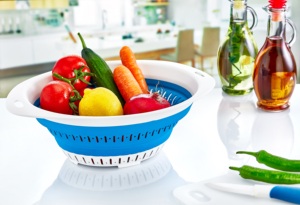 กระชอนผ้าพับได้ รีไซเคิลได้ ผลิตด้วยกระบวนการฉีดขึ้นรูป ทันสมัย สำหรับครัว ใช้กรองผลไม้ ผัก พาสต้า ความจุ 3-6 ลิตร พับเก็บได้ - Product Image 5